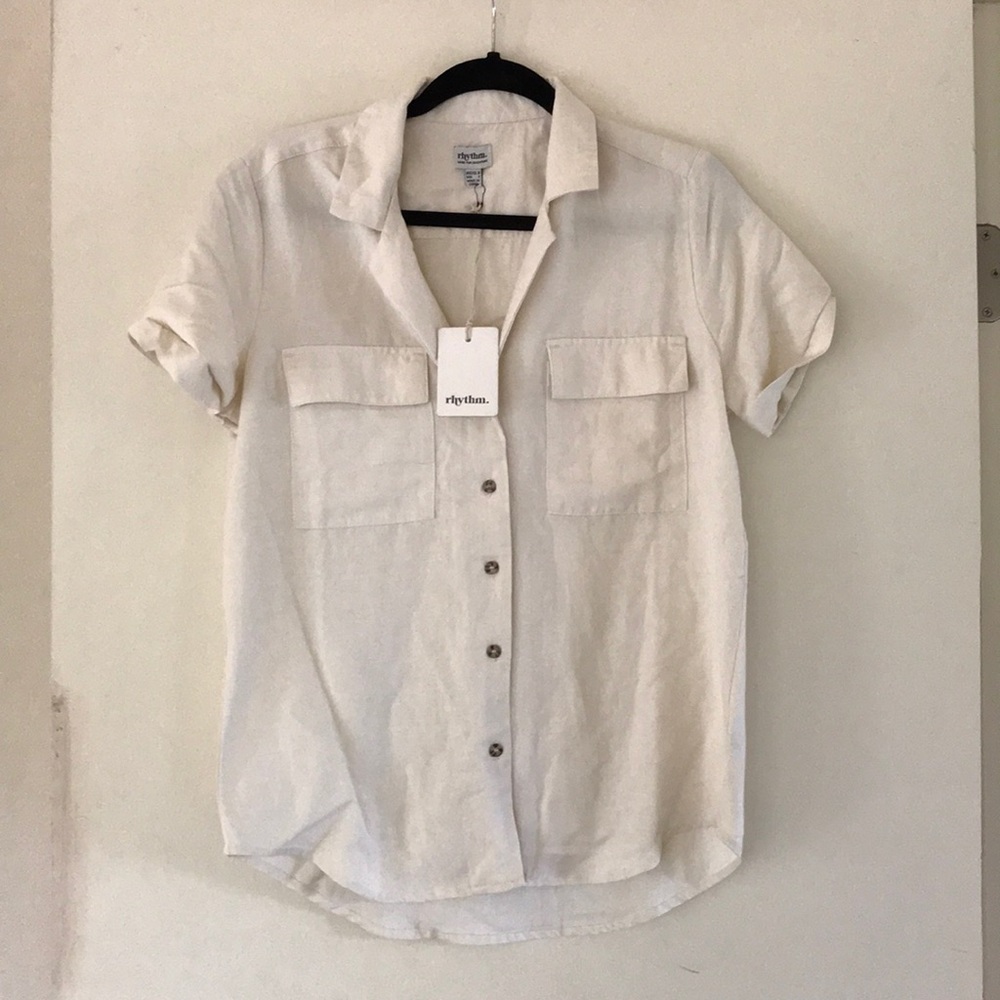 BNWT rhythm button down shirt. Small